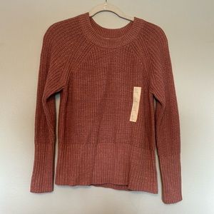NWT Universal Thread Sweater